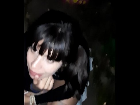 ❤️ Në rrugë penisi i fryrë në këmbim të karamele ❤️ Vetëm porno në sq.pornovore.ru ❌️❤