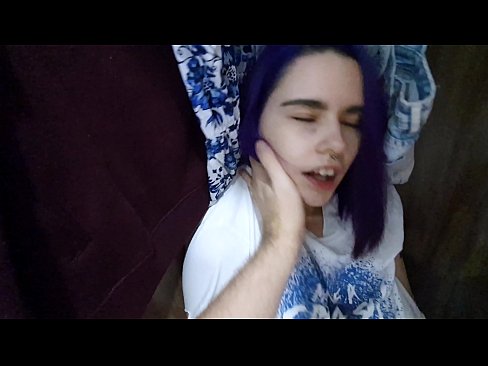 ❤️ Gjeta motrën time në dollap dhe e ndihmova të përfundonte ❤️ Vetëm porno në sq.pornovore.ru ❌️❤
